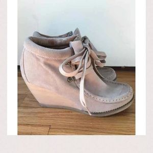 Very Volatile Wedges